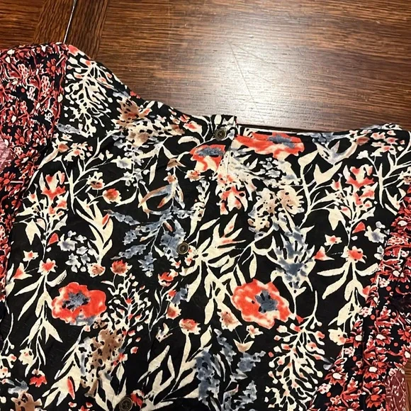 Lucky Brand Top NWT. - Picture 7 of 7